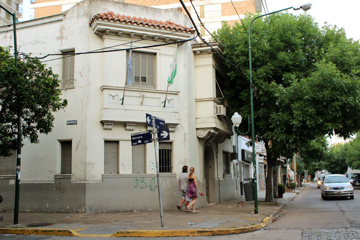 O del barrio en donde vivo, que me fascina y me parece un tesoro de potencial creativo esperando ser destapado.